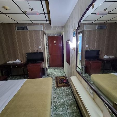 West Hotel Dubai Bagian luar foto
