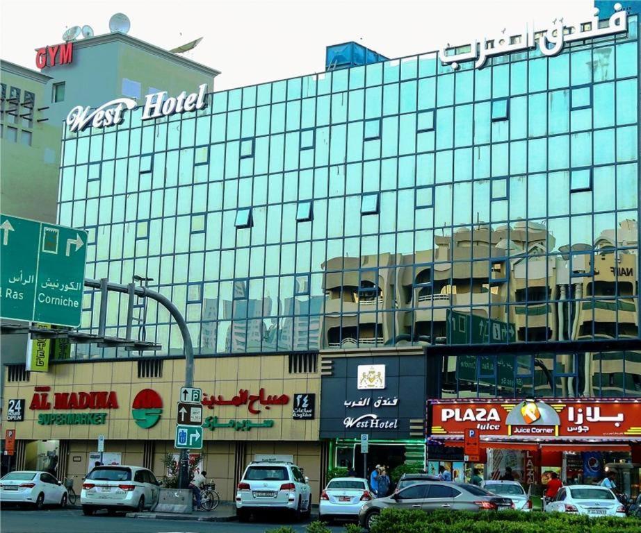 West Hotel Dubai Bagian luar foto