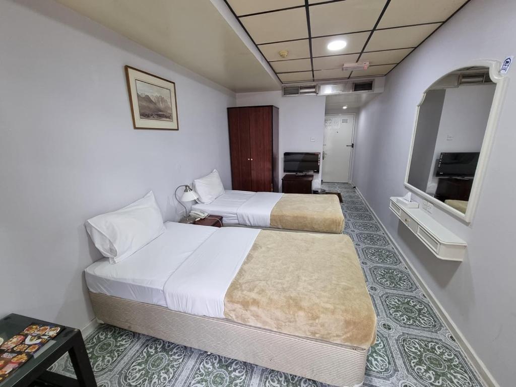 West Hotel Dubai Bagian luar foto