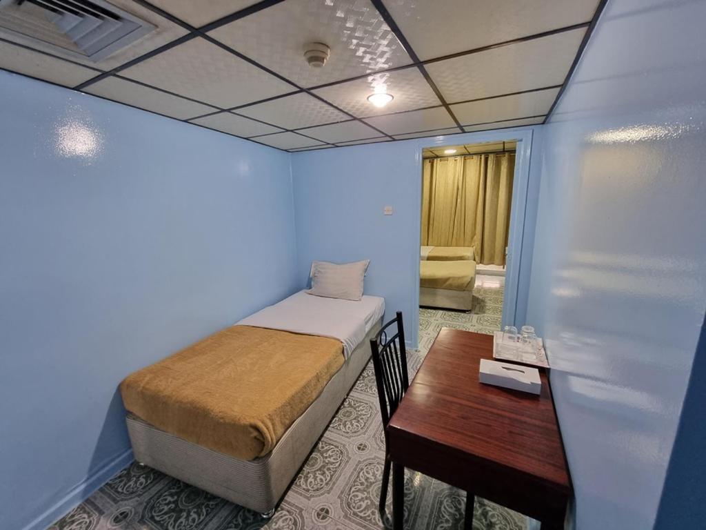 West Hotel Dubai Bagian luar foto