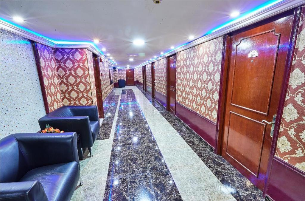West Hotel Dubai Bagian luar foto