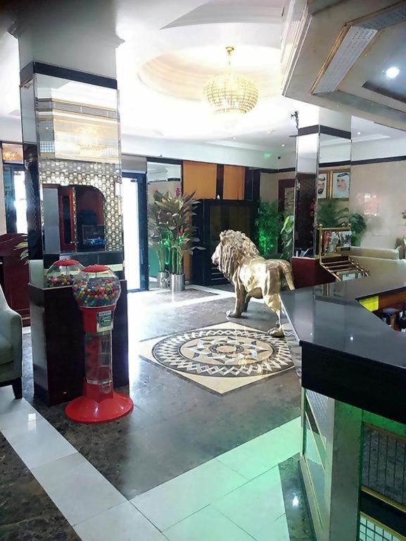West Hotel Dubai Bagian luar foto