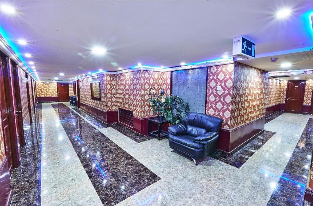 West Hotel Dubai Bagian luar foto